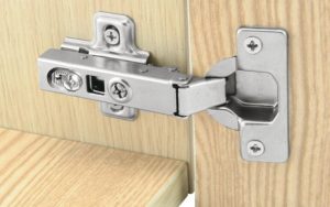 công dụng của bản lề giảm chấn