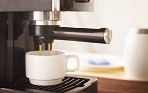 Bơm phát ra tiếng ồn lớn khi hoạt động