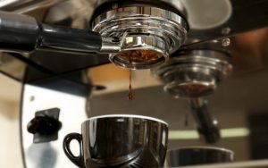 Họng pha cà phê ra ít nước hoặc không ra nước